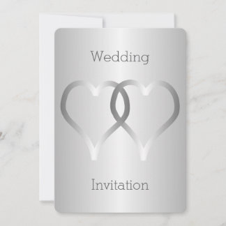Corazones plateados de la invitación a la boda