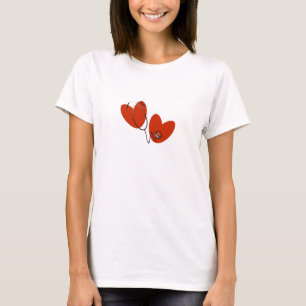 Corazones y camisetas y regalos del estetoscopio