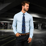 Corbata Agujero del cuello del hongo retro negrita<br><div class="desc">Eleva tu guardarropa con esta atadura audaz de cuello de seta retro. El vibrante patrón de color azul oscuro y amarillo se ha diseñado para que te destaque. Diseñado con un enfoque suave y nítido y un gran detalle, es perfecto para aquellos a los que les encanta mezclar nostalgia con...</div>