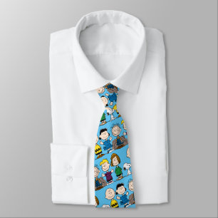 Corbata Amigos De Maní En Una Fila