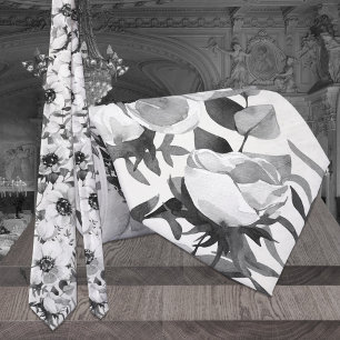 Corbata Anémonas Negras y Blancas Eucalipto Floral Boda