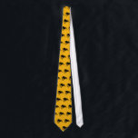 Corbata Araña de Halloween<br><div class="desc">¡Es Halloween y las arañas están sueltas! ¡Ponte tu corbata de araña y disfruta de las fiestas de Halloween! Las arañas son criaturas fascinantes. Hay muchas diferentes, pero todas tienen cuatro patas y cuatro pares de ojos. Hasta la fecha se han descubierto y descrito más de 4000 especies. ¡La araña...</div>