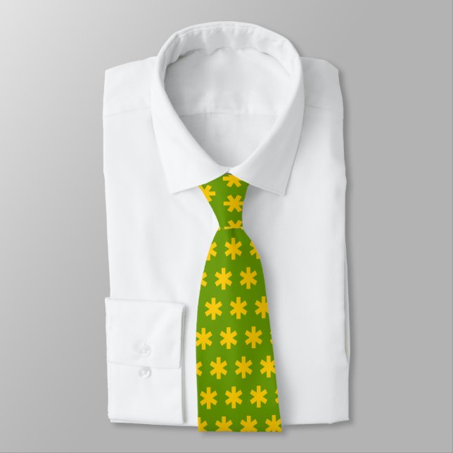 Corbata Asterisk Snowflake - Amber on Green (Atado)