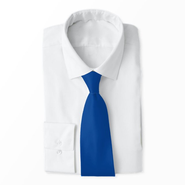 Corbata Azul Real Sólido Clásico Elegante Monocromo (This solid royal blue tie is classic, elegant and fashion-forward. Great for grooms/wedding parties.)