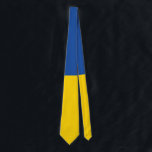 Corbata Bandera de Ucrania, regalo patriótico de Ucrania<br><div class="desc">¡Muestra tu patriotismo con este diseño destacado de la bandera ucraniana,  el partido del Orgullo de Ucrania! Hace un gran regalo para mamá,  papá,  hijo,  hija,  primos,  abuela o abuelo ucranianos y amigos que aman el país de la vestimenta de amor de Ucrania.</div>