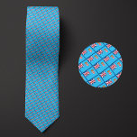 Corbata Bandera del Patrón de Fiji<br><div class="desc">Flag of Fiji Pattern Necktie resalta los colores nacionales del país desde una distancia mediante el uso de un ingenioso diseño angled. Tras una inspección más minuciosa,  el patrón repetible y sin fisuras de banderas pequeñas muestra el estandarte nacional del país de una manera estética y agradable.</div>
