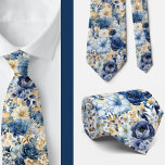 Corbata Boda de flores acuáticas florales de oro azul de l<br><div class="desc">Estos preciosos corbatas azul marino y cuello dorado son perfectos para los padrinos o para añadir un toque de invierno a tu armario.</div>