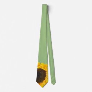 Corbata Boda de girasol verde de Apple, Flor más grande