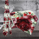 Corbata Boda de la vegetación de arenales plateados de bor<br><div class="desc">Una corbata de cuello de boda burdeos con peonías color agua burdeos pintadas con vegetación ensangrentada contra un fondo verde sabio claro.</div>
