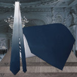 Corbata Boda Monocromático Naval A Ombre Azul Dusto<br><div class="desc">Un elegante corbata boda color azul marino a azul polvoriento con un azul marino monocromático en la parte inferior,  iluminando con un azul polvoriento en la parte superior de la corbata.</div>