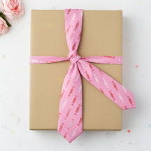 Bonos rojos y blancos sobre rosa