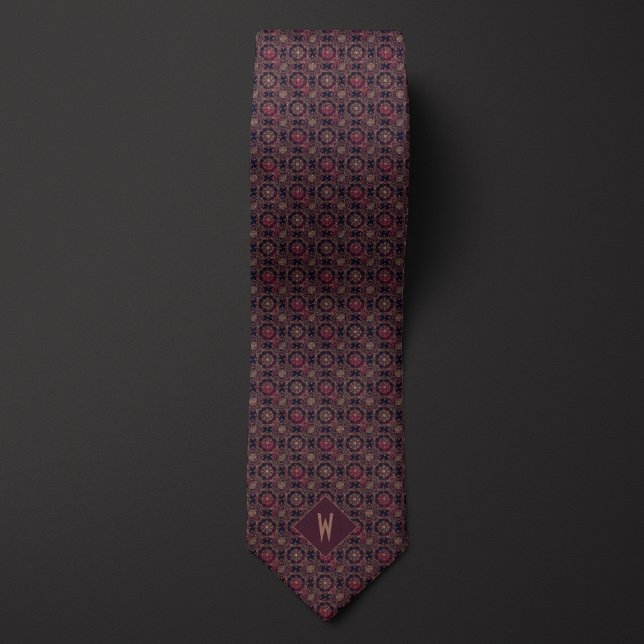 Corbata Borgoña intrincada y Mandala Groomsman dorada (Subido por el creador)