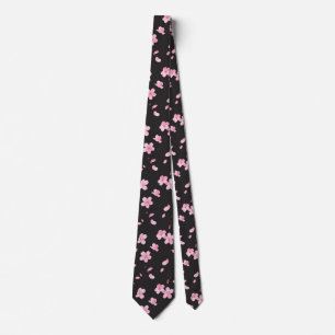 Corbata Caer Sakura florece en el cuello