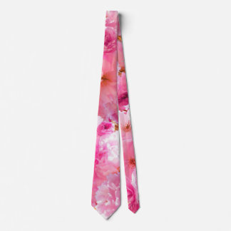 Corbata Cerezo en flor de cuello