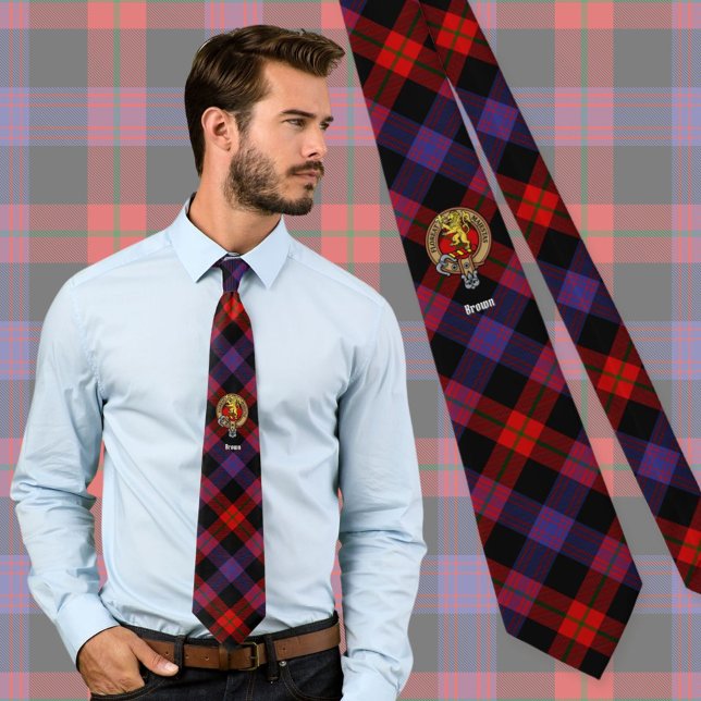 Corbata Clan Brown Escudo sobre Tartán (Subido por el creador)