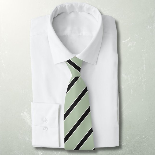 Corbata Clásico de rayas diagonales negro sobre verde (Subido por el creador)