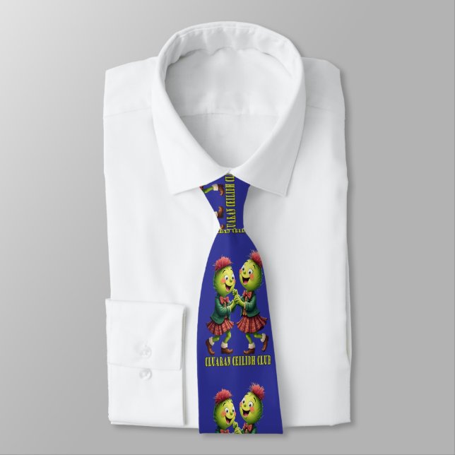 Corbata Cluaran Ceilidh Club Espinas Escocesas con Tartán (Atado)