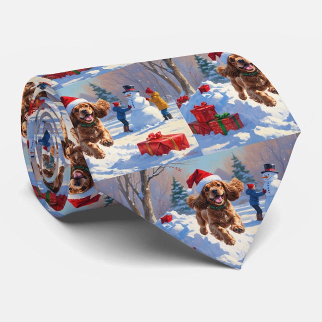 Corbata Cocker Spaniel corriendo en la nieve con sombrero  (Enrollado)