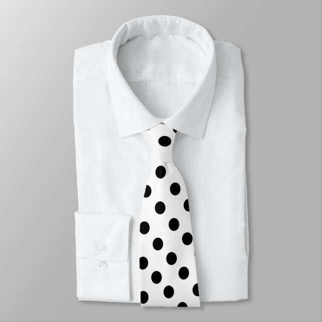 Corbata Color blanco con puntas negras (Atado)