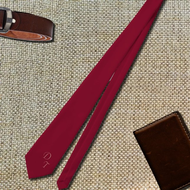 Corbata Color de Borgoña - sus monogramas (Subido por el creador)