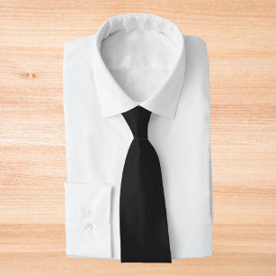 Corbata Color sólido negro de Raisin