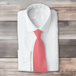 Corbata Color sólido plano Coral oscuro rosa<br><div class="desc">Color sólido liso Diseño rosa de coral oscuro.</div>