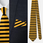 Corbata Coloridas rayas de corte cortas Necktie<br><div class="desc">Corbata colorida del patrón de bandas cortas.</div>