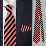 Corbata Coloridas rayas de corte cortas Necktie<br><div class="desc">Corbata colorida del patrón de bandas cortas.</div>