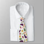 Corbata ¿Cómo Crece Su Jardín?<br><div class="desc">¿Qué necesita cada padre cuando trabaja en el jardín? ¡Esta increíble corbata, por supuesto! Muéstrale lo mucho que aprecias todas esas verduras frescas que te está haciendo comer con alguna ropa de hormigón de jardín.</div>