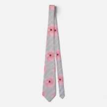 Corbata con flores rosadas y rayas