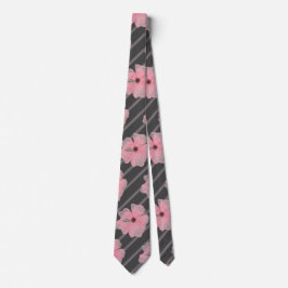 Corbata con flores rosadas y rayas