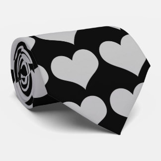 Corbata Corazones plateados sobre roántico negro