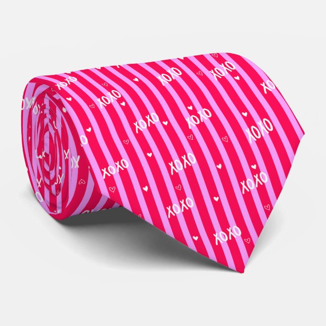 Corbata Corazones XOXO Rosa (Enrollado)