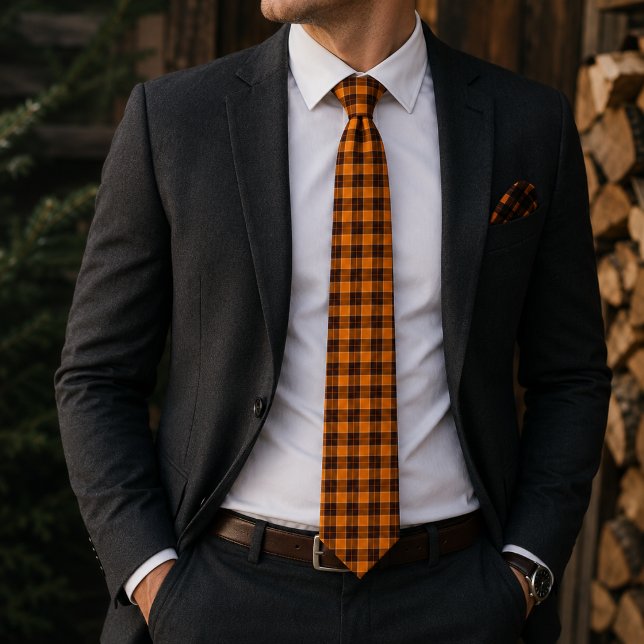 Corbata Cuadros Negros y Naranjas Vibrantes (Subido por el creador)