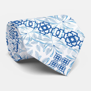 Corbata Cuello Floral Geométrico Azul y Blanco Chinoiserie