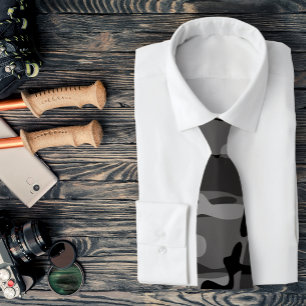 Corbata de camuflaje gris y negro