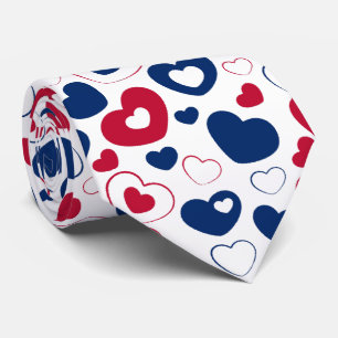 Corbata de corazones grandes rojos y azules