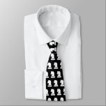 Corbata de cuello blanco y negro con patrón de pie<br><div class="desc">Patrón de piezas de ajedrez corbata de cuello blanco y negro. Idea de regalo de cumpleaños de Guay o Día del Padre para hombres. Accesorios de ropa con símbolo de caballo de ajedrez / icono de juego de tablero de knight. Regalo divertido para jugadores de ajedrez, entrenador, profesor, aficionado, amante...</div>