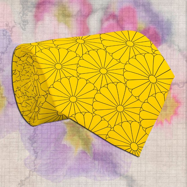 Corbata de cuello con motivos florales/solares (Subido por el creador)