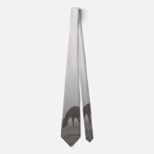 Corbata de cuello de pastoreo brumoso