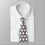 Corbata de cuello para el patrón de la vara de bol<br><div class="desc">Corbata de cuello con patrón de vástago para el lanzador. Lazos de Guay para fiesta. Color de fondo negro o personalizado. Perfecto para los aficionados a la bolera.</div>