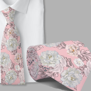 Corbata de flores rosa con flores grandes