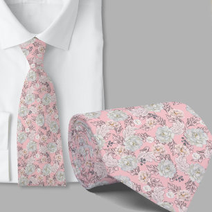 Corbata de flores rosadas polvorientas