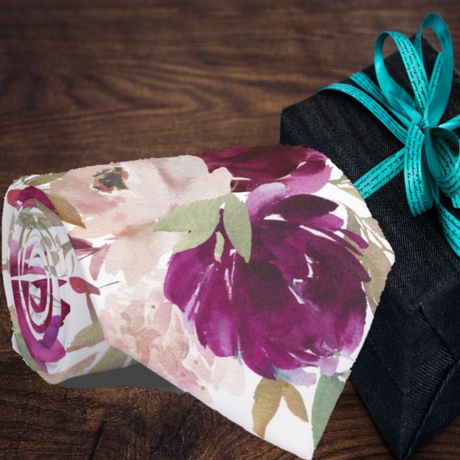 Corbata de flores rosas y púrpura (Subido por el creador)