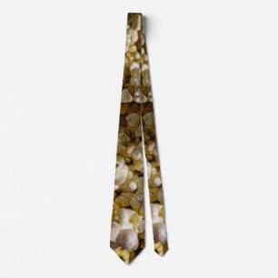 Corbata de hombre de palomitas de maíz con mantequ