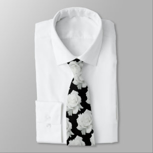 Corbata de Pétalos de Rosa Blanca