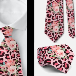Corbata de rock punk con rosas rosadas y estampado