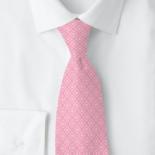 Corbata Diamante Relleno de Chicle (Subido por el creador)