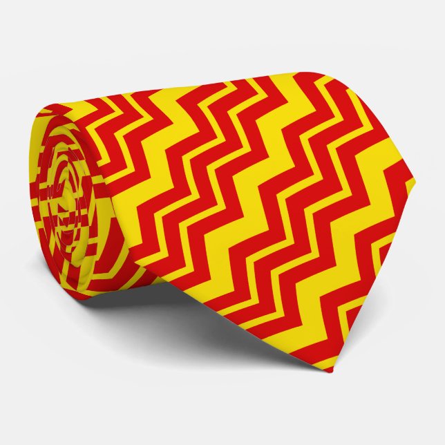 Corbata Diseño de patrón de chevron rojo y amarillo (Enrollado)