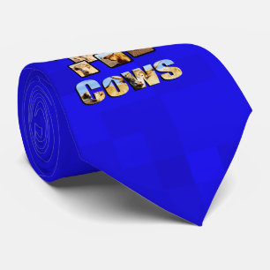 Corbata Diseño de vacas de la región montañosa azul calien